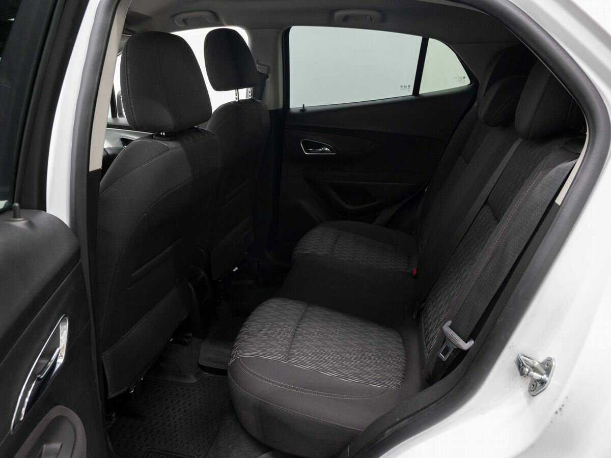 Opel Mokka 2013 года с пробегом. Фото: #8
