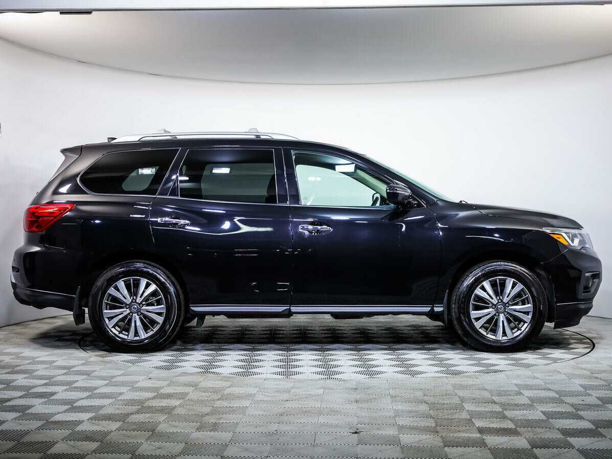 Nissan Pathfinder 2020 года с пробегом. Фото: #2