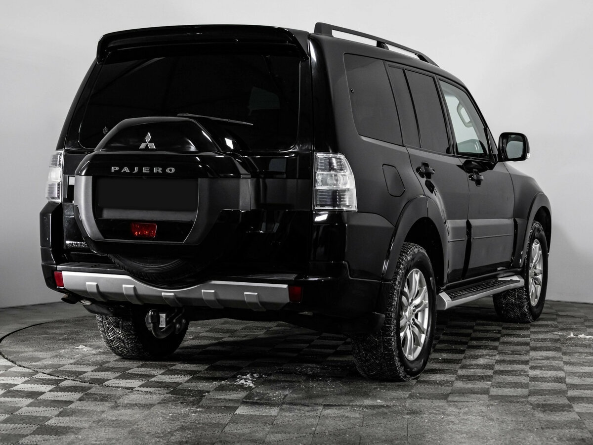 Mitsubishi Pajero 2014 года с пробегом. Фото: #3