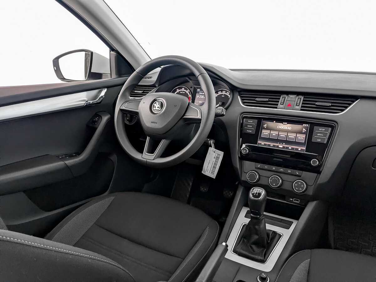 Skoda Octavia 2019 года с пробегом. Фото: #12