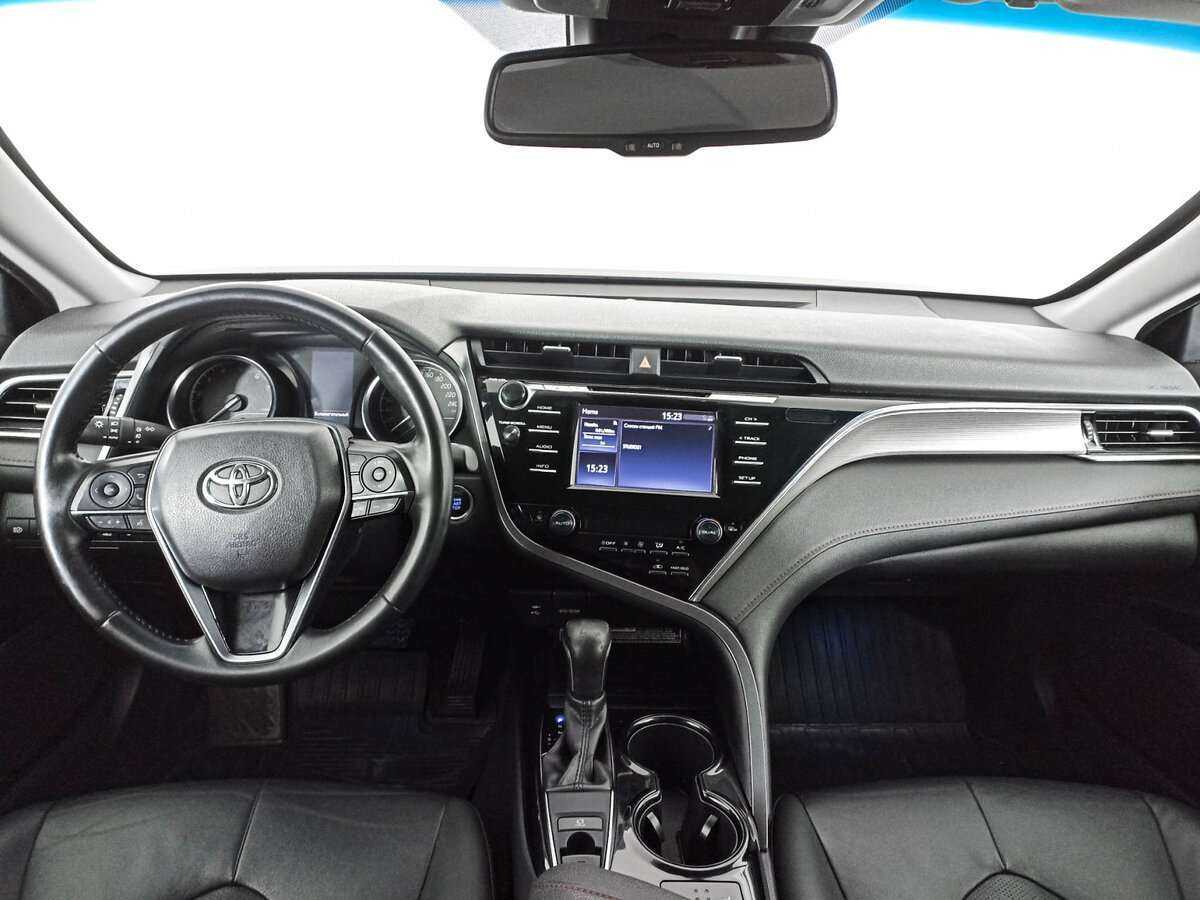 Toyota Camry 2020 года с пробегом. Фото: #10