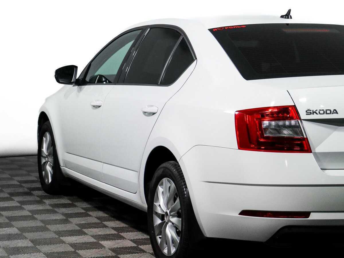 Skoda Octavia 2019 года с пробегом. Фото: #19