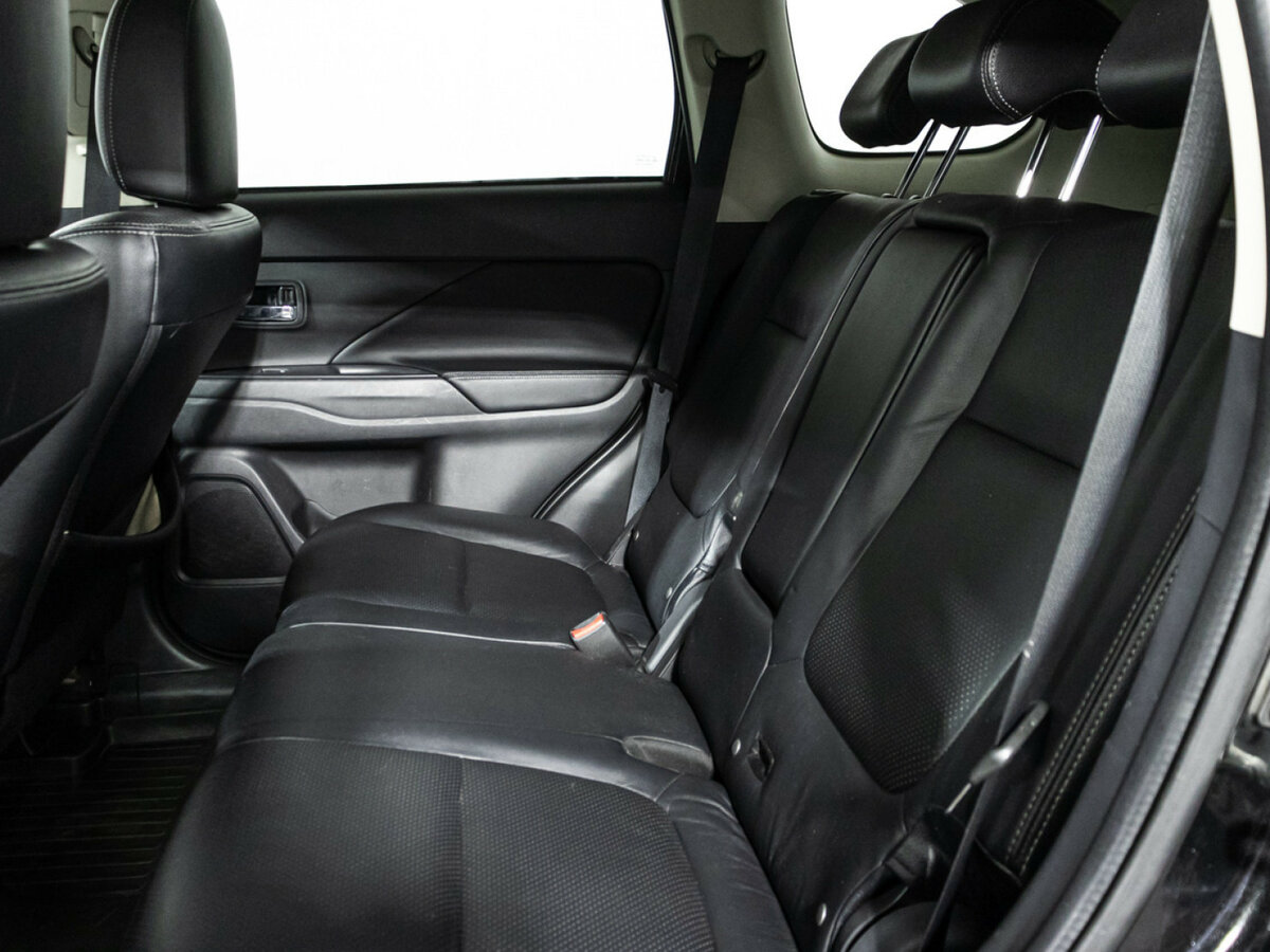 Mitsubishi Outlander 2015 года с пробегом. Фото: #7