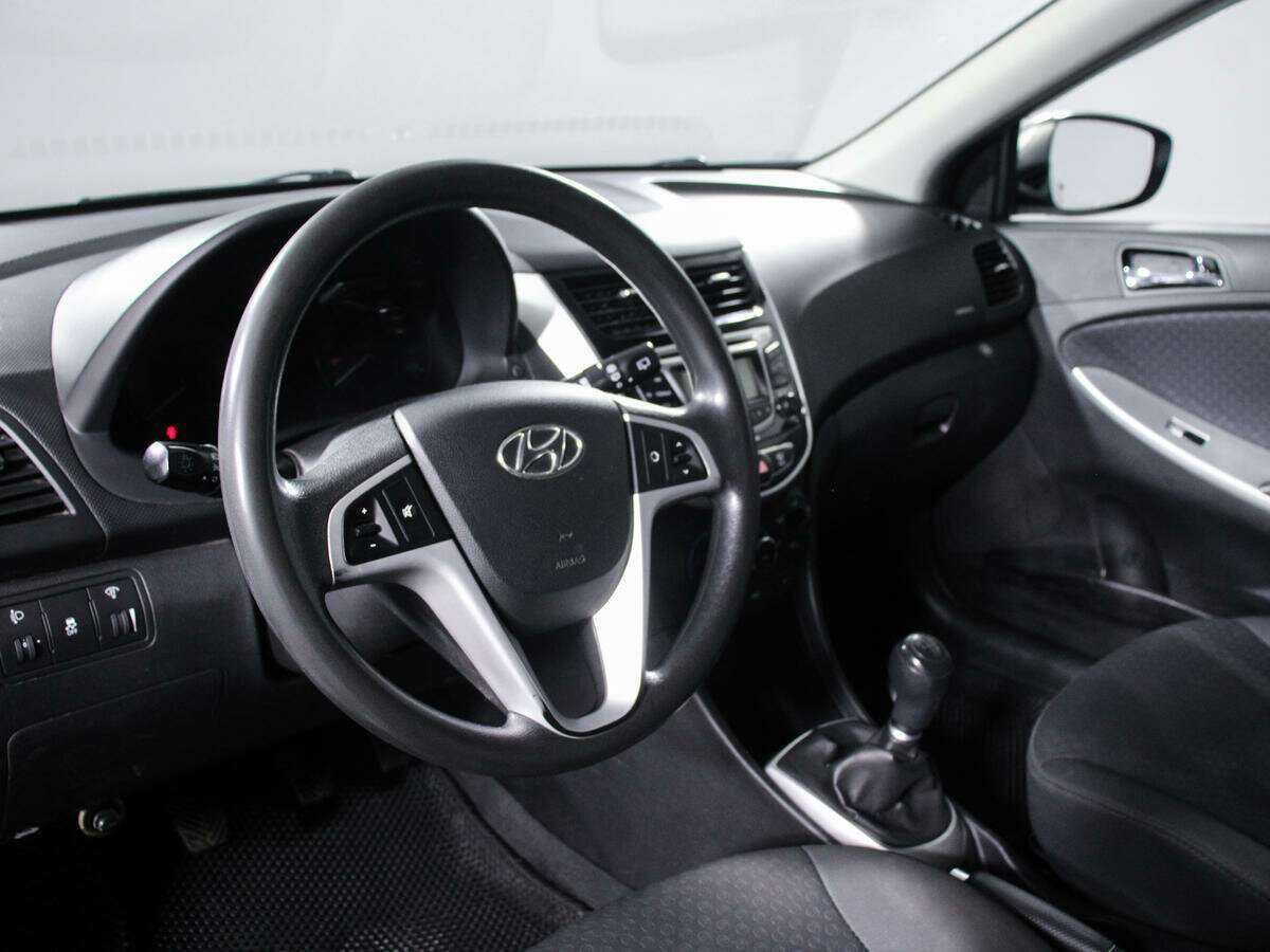 Hyundai Solaris 2012 года с пробегом. Фото: #10