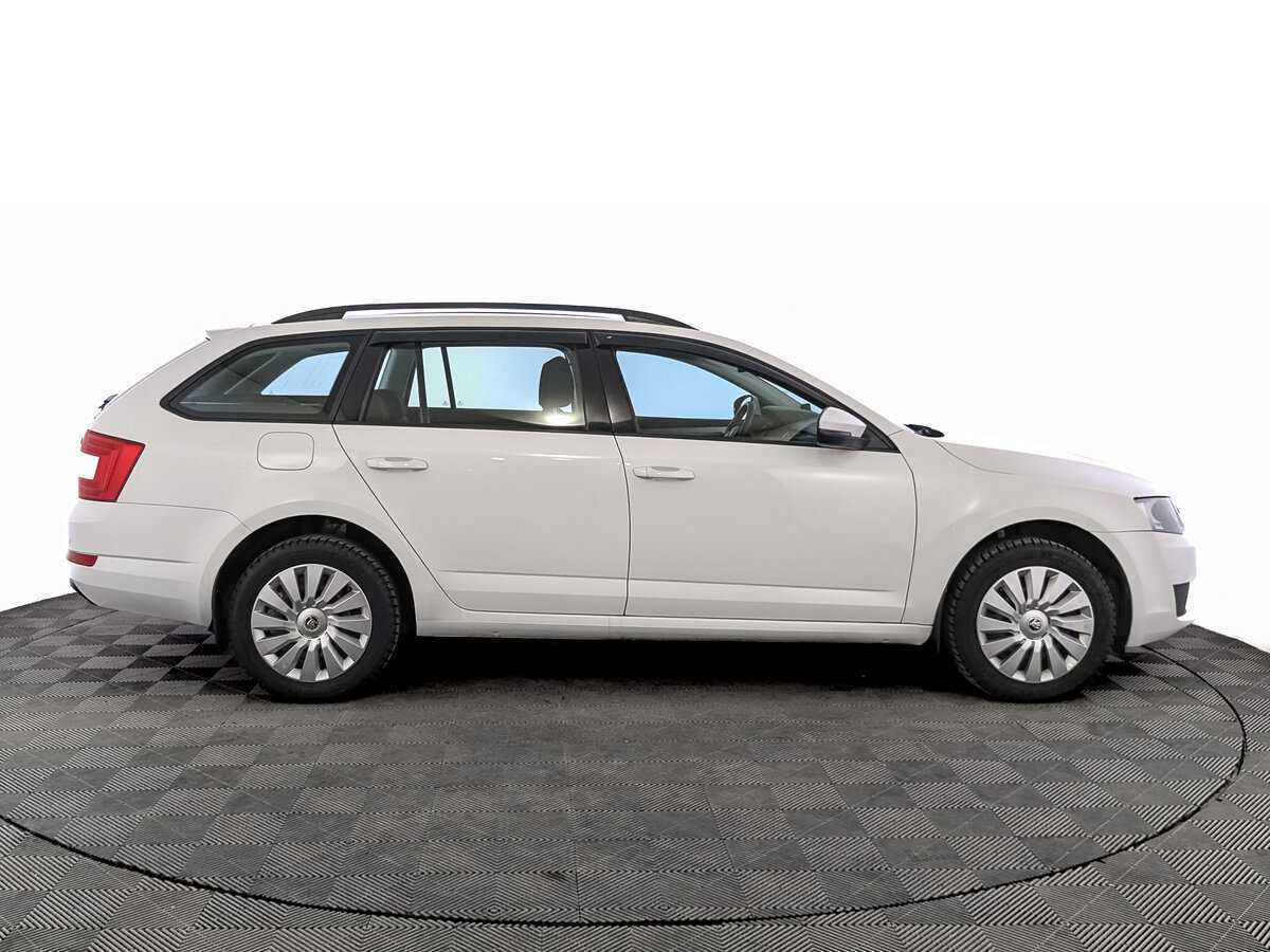 Skoda Octavia 2016 года с пробегом. Фото: #3