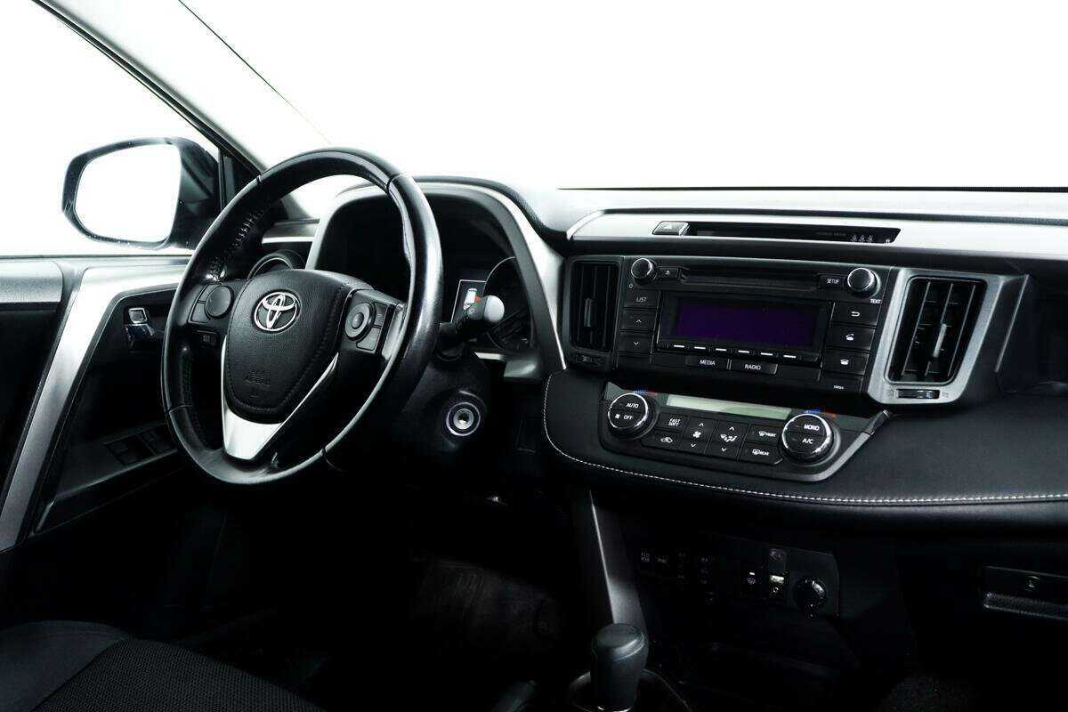 Toyota RAV4 2019 года с пробегом. Фото: #8