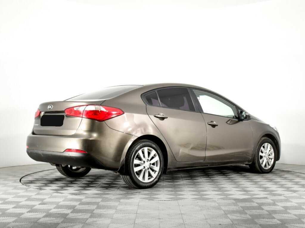Kia Cerato 2015 года с пробегом. Фото: #4