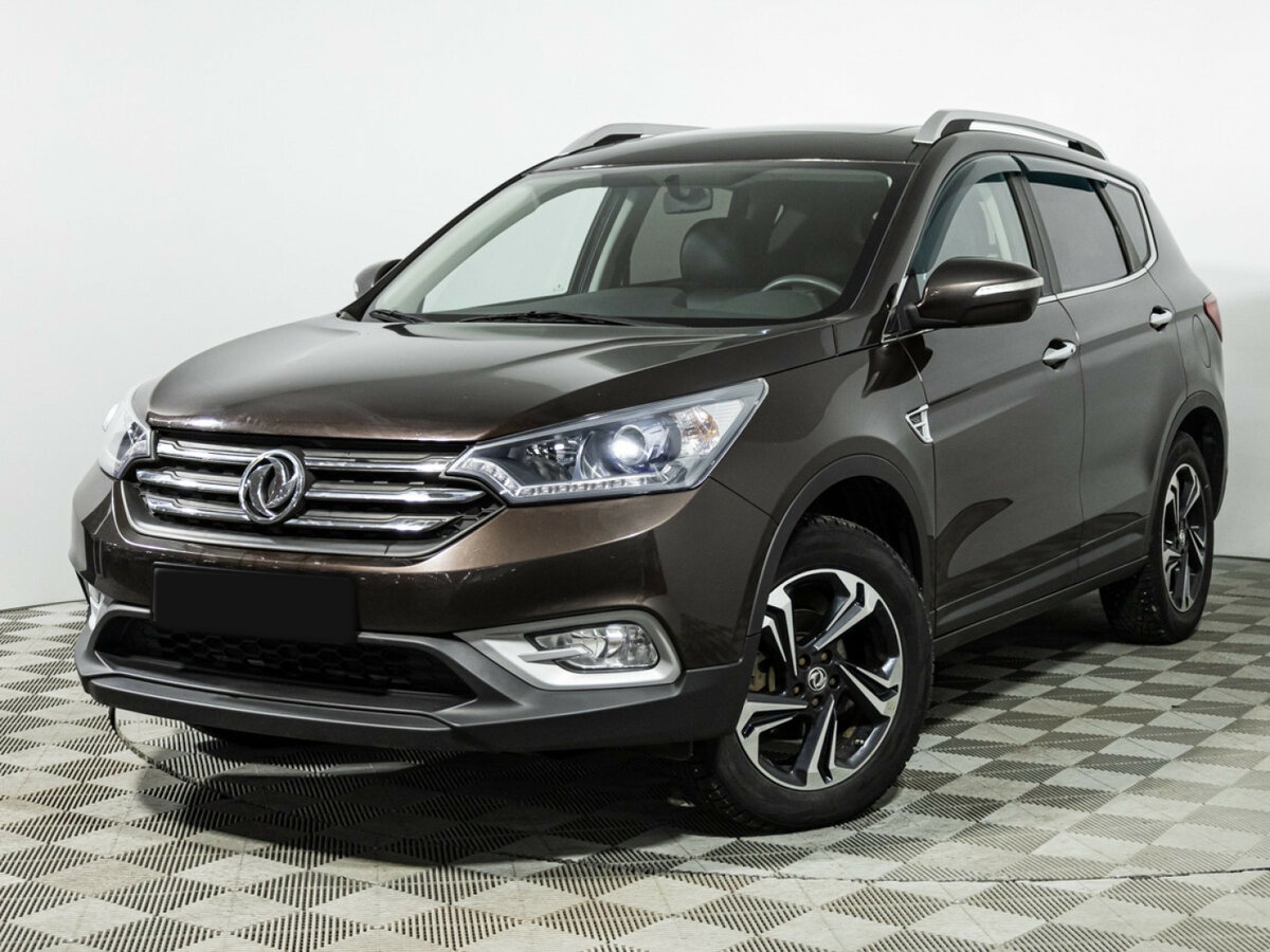 Dongfeng AX7 2019 года с пробегом. Посмотреть фото