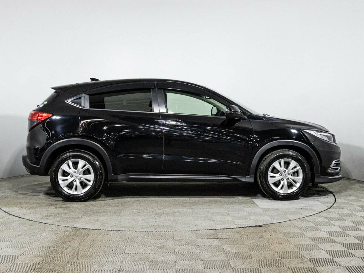 Honda Vezel 2019 года с пробегом. Фото: #3