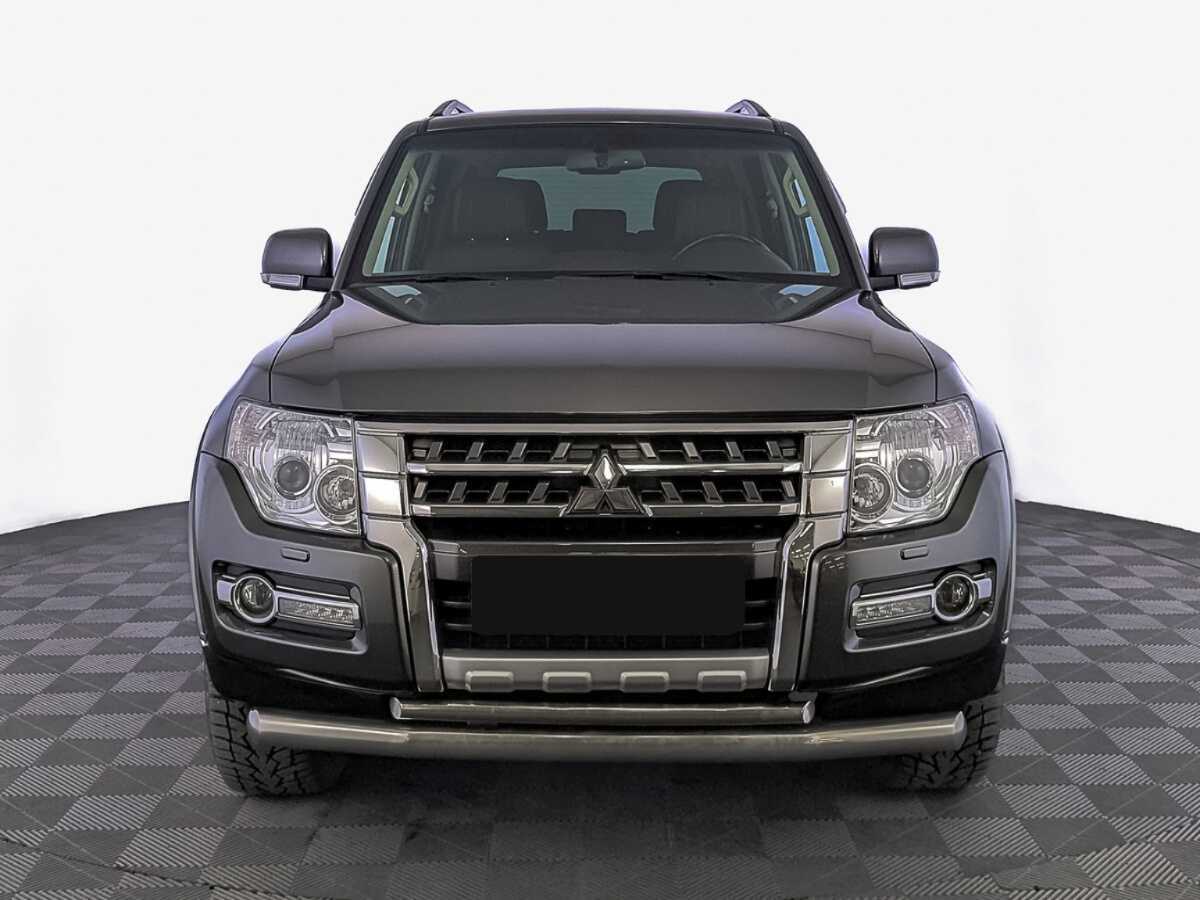 Mitsubishi Pajero 2018 года с пробегом. Фото: #1