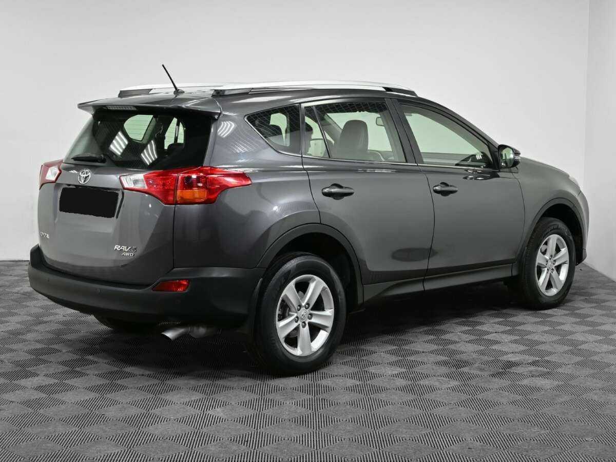 Toyota RAV4 2013 года с пробегом. Фото: #1
