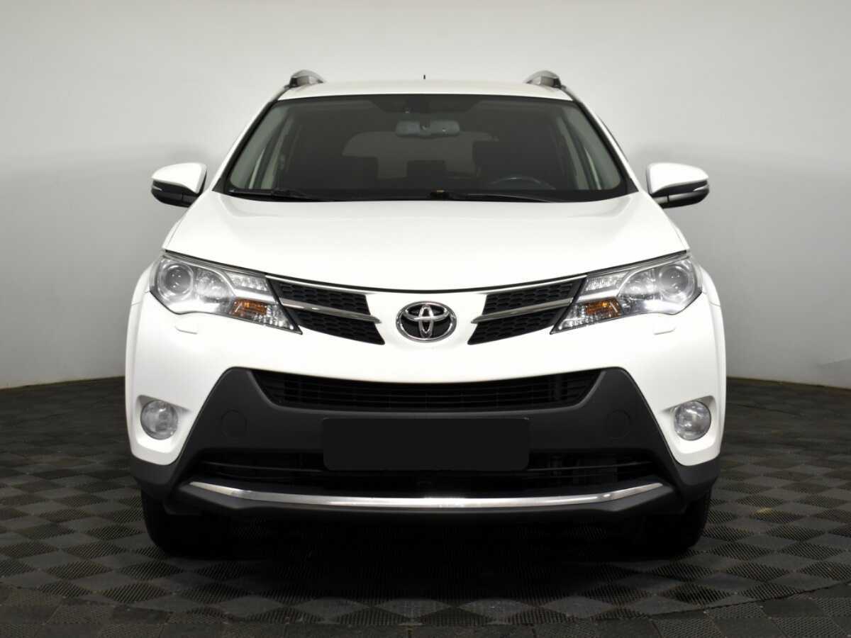 Toyota RAV4 2015 года с пробегом. Фото: #1