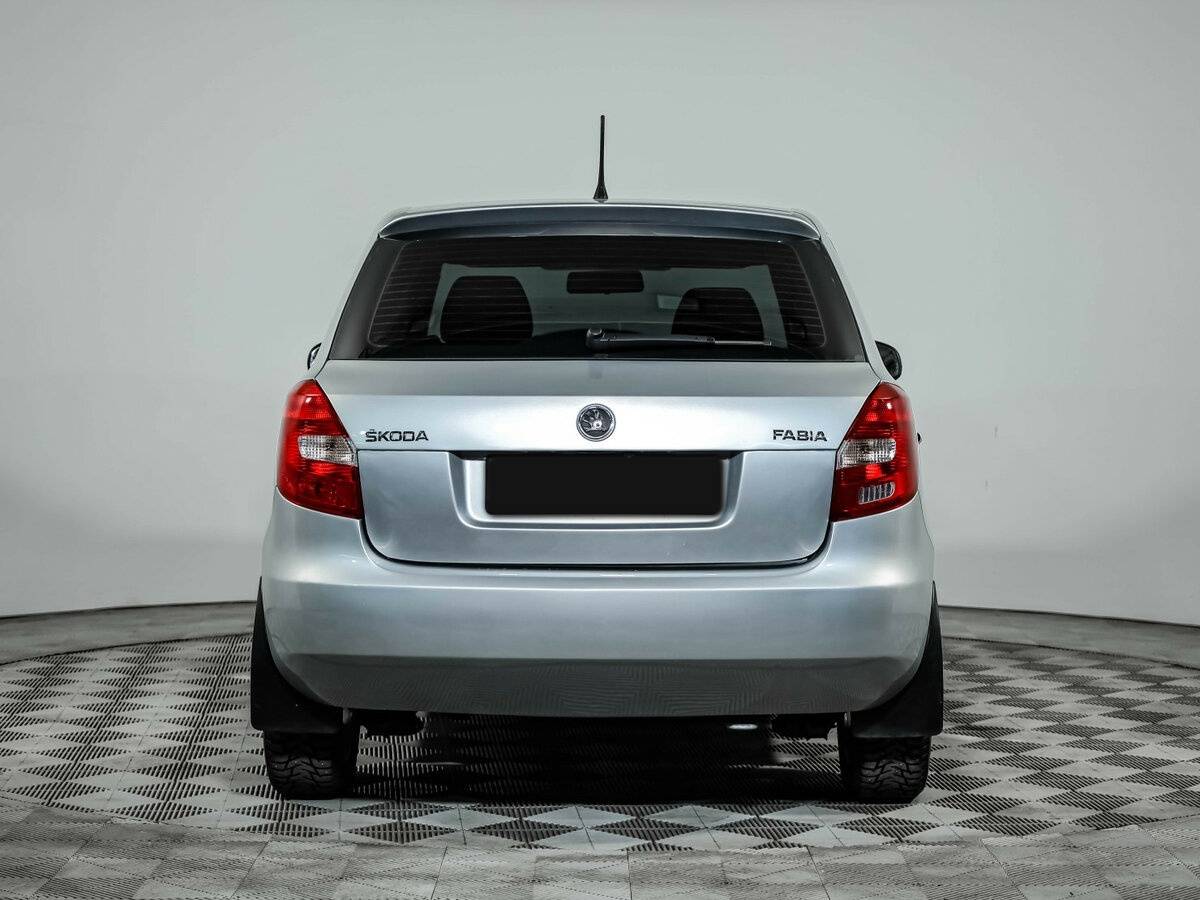 Skoda Fabia 2014 года с пробегом. Фото: #4