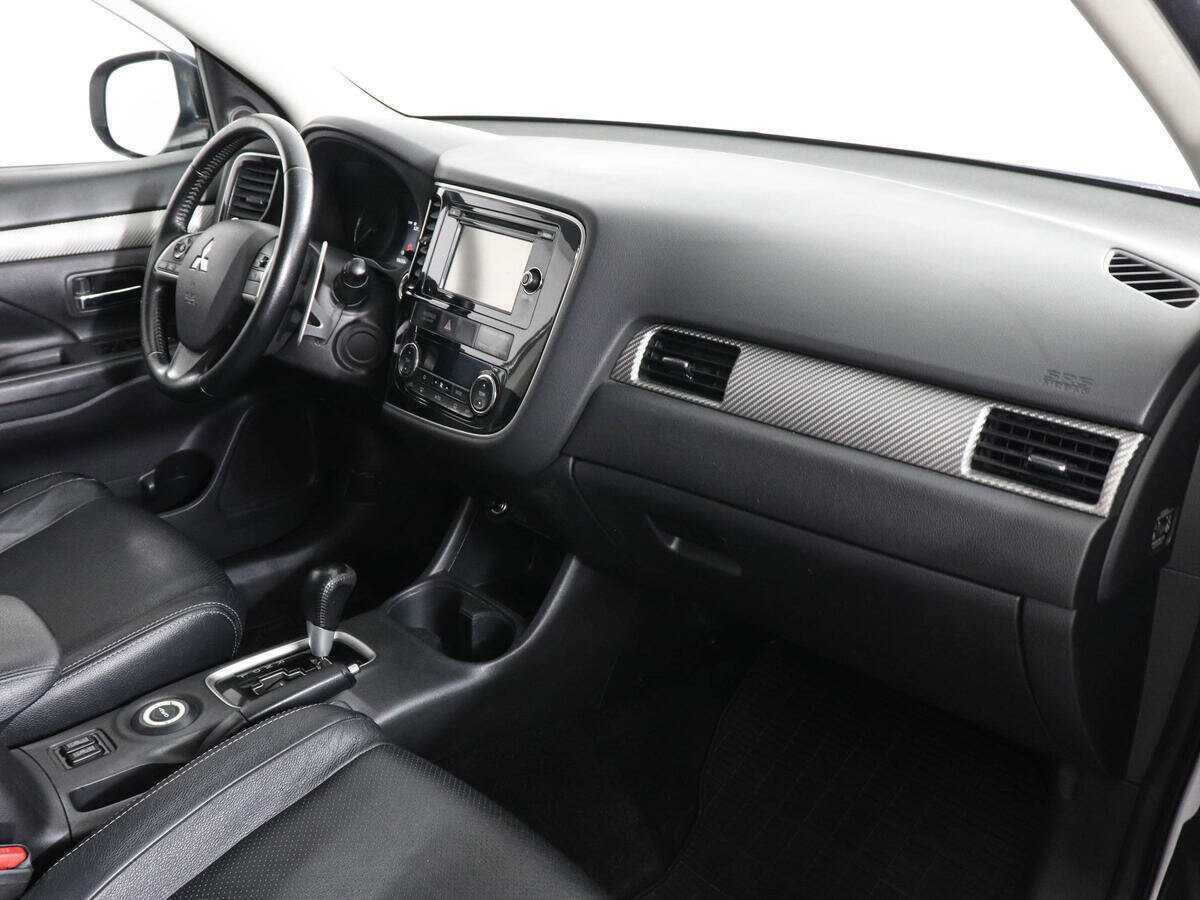 Mitsubishi Outlander 2013 года с пробегом. Фото: #9