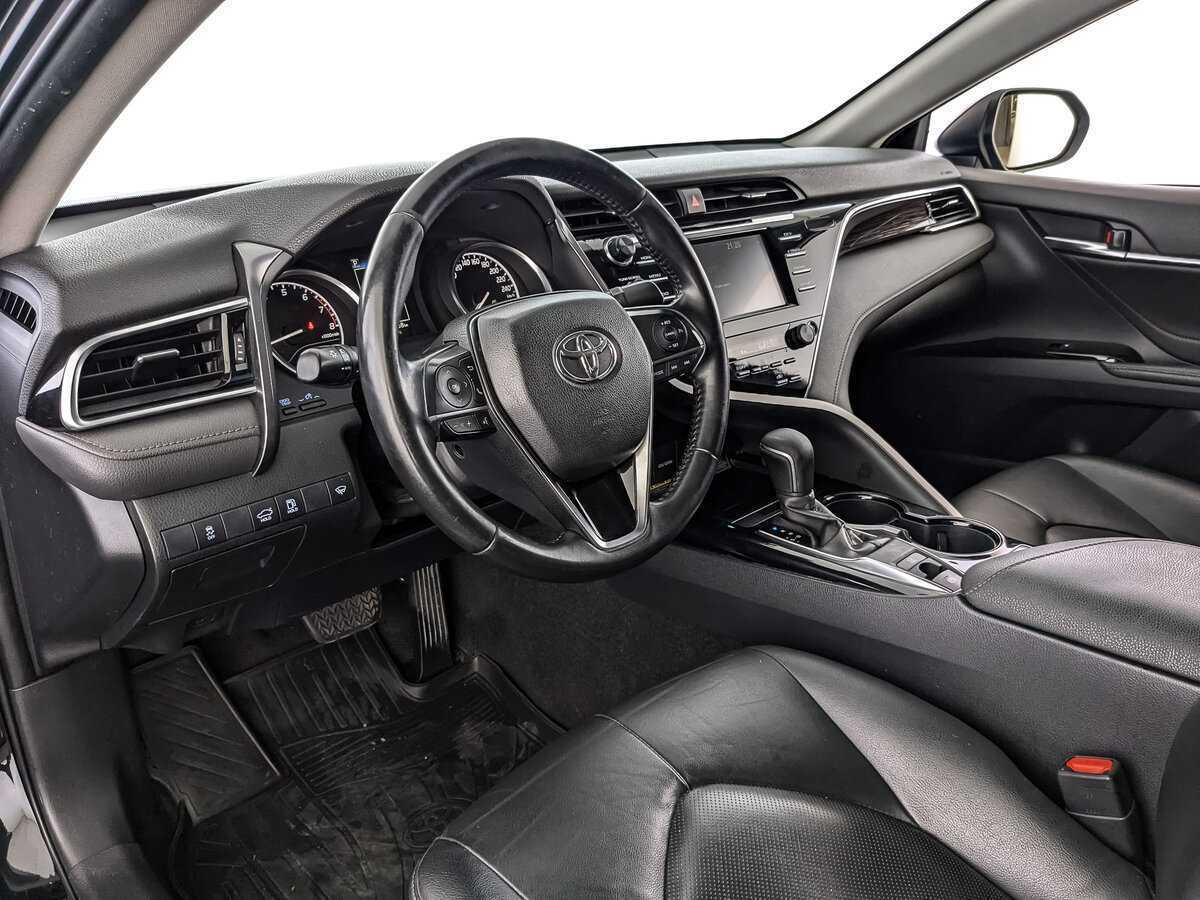 Toyota Camry 2019 года с пробегом. Фото: #10