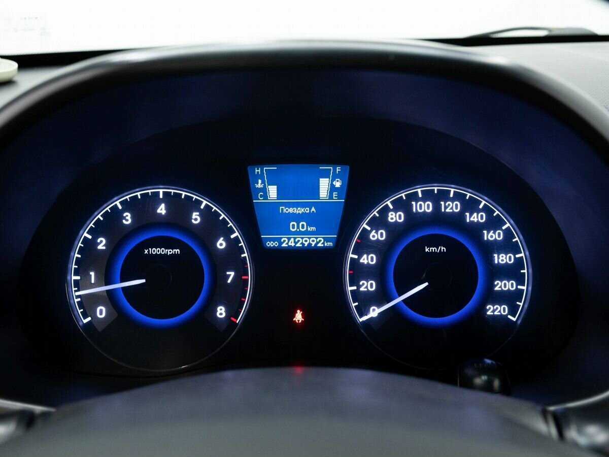 Hyundai Solaris 2012 года с пробегом. Фото: #16