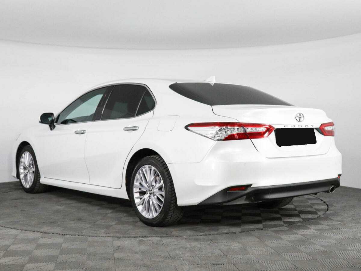 Toyota Camry 2020 года с пробегом. Фото: #6