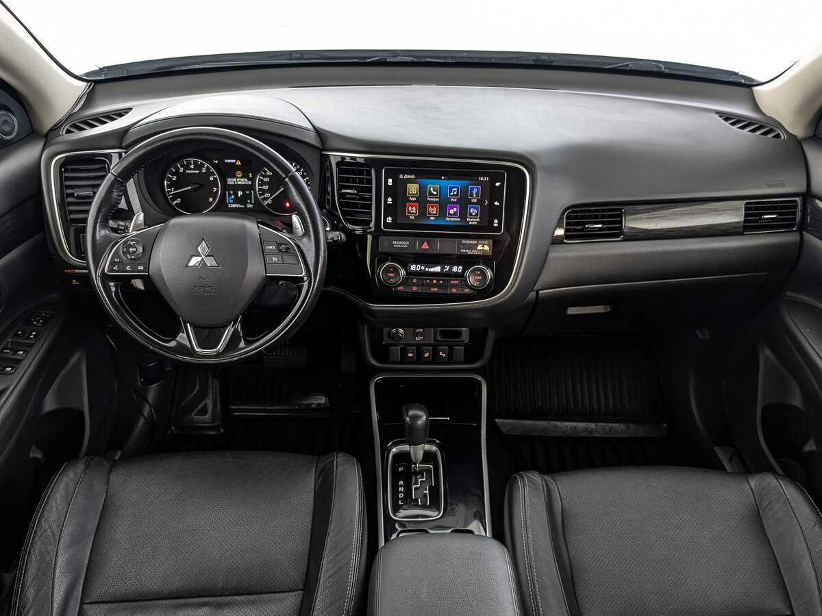 Mitsubishi Outlander 2017 года с пробегом. Фото: #8