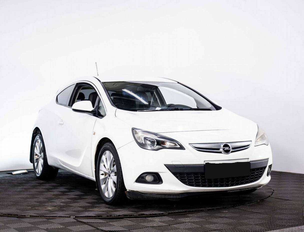 Opel Astra 2012 года с пробегом. Фото: #2