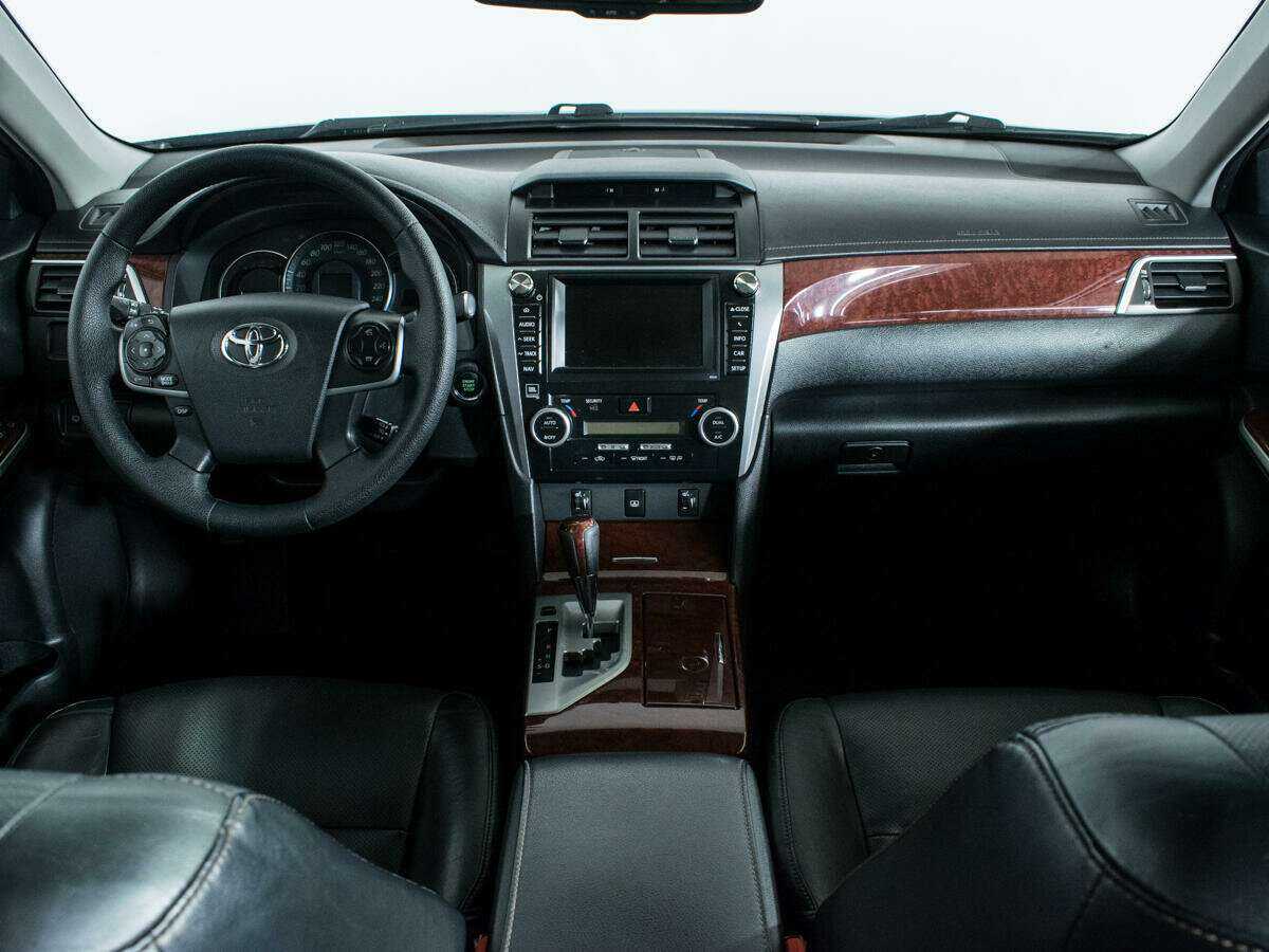 Toyota Camry 2012 года с пробегом. Фото: #11