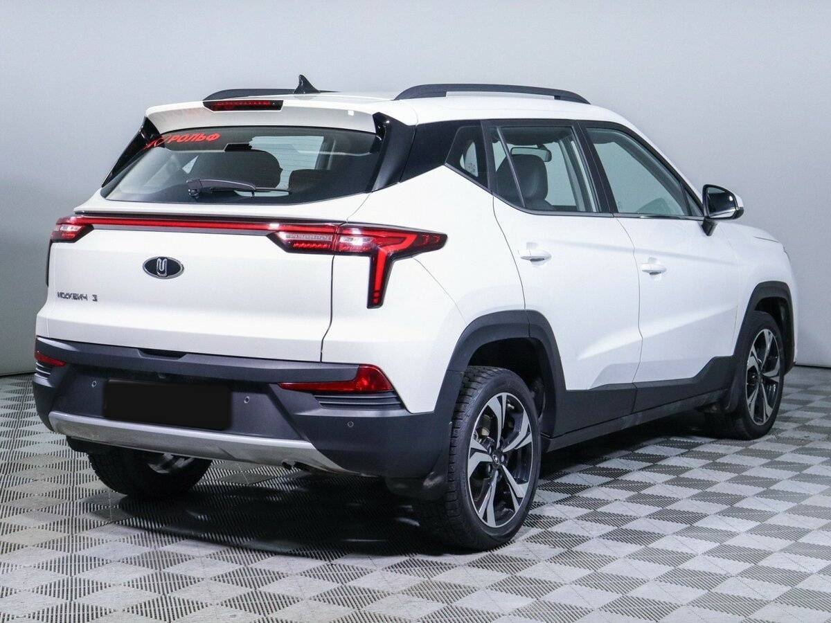 Москвич 3 2023 года с пробегом. Фото: #3