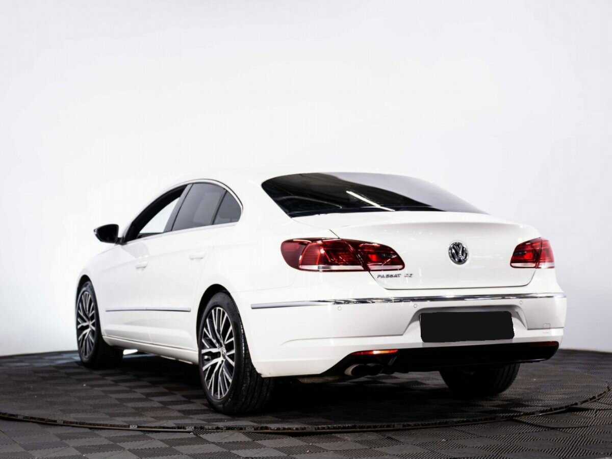 Volkswagen Passat CC 2013 года с пробегом. Фото: #3