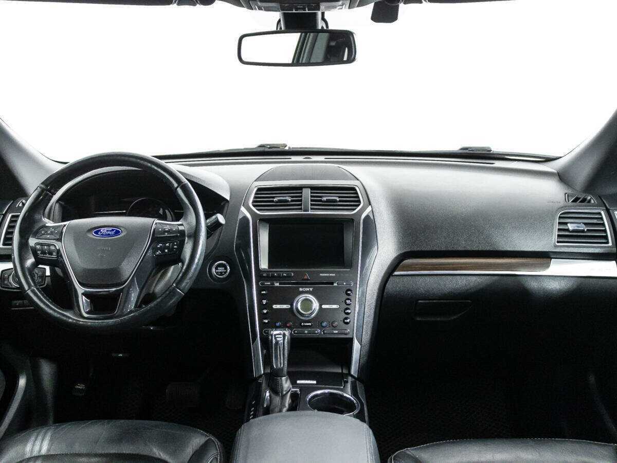 Ford Explorer 2017 года с пробегом. Фото: #12