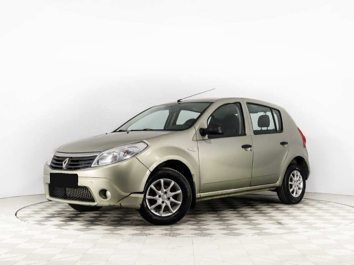 Renault Sandero 2013 года с пробегом. Посмотреть фото