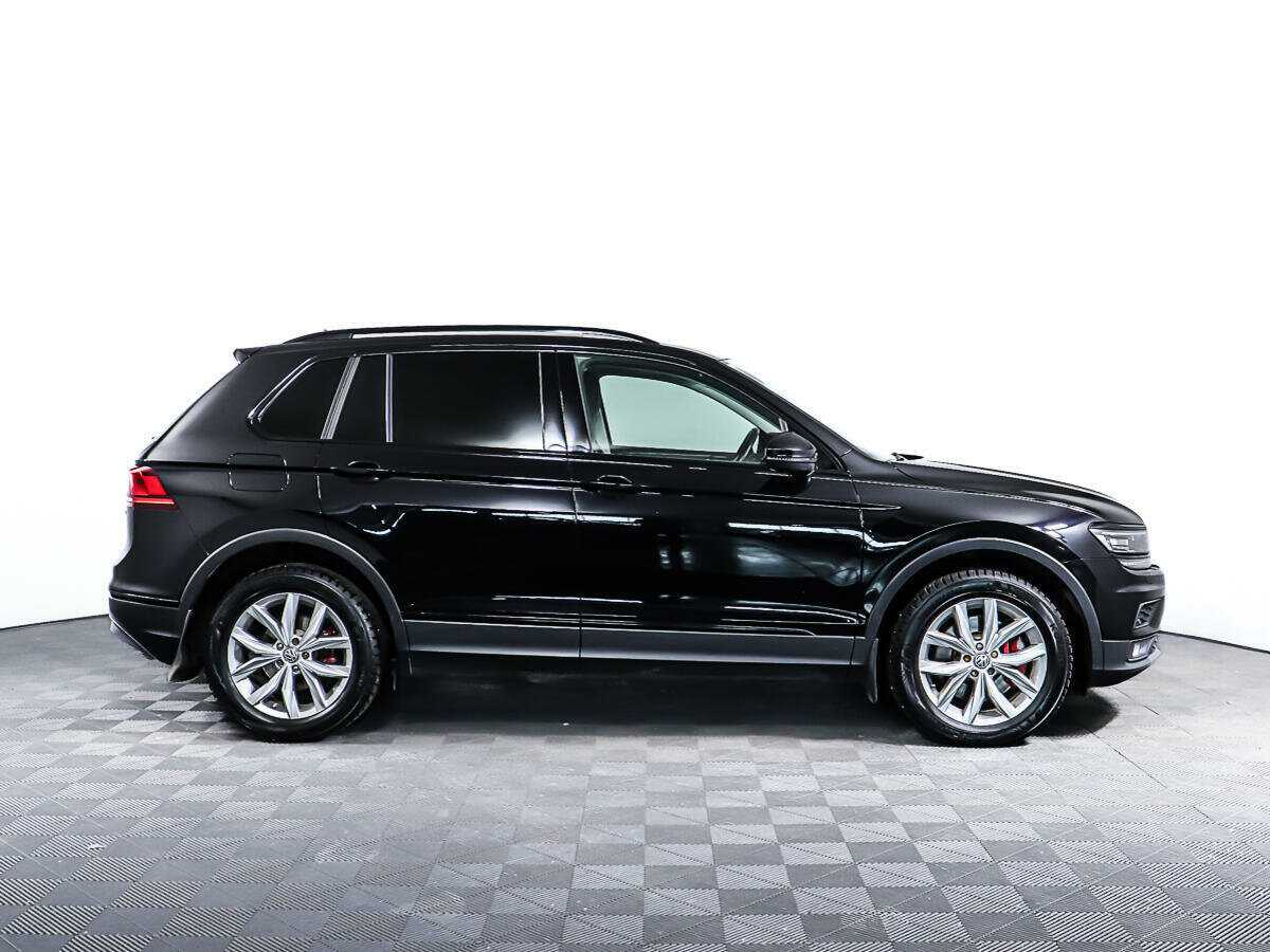 Volkswagen Tiguan 2018 года с пробегом. Фото: #3