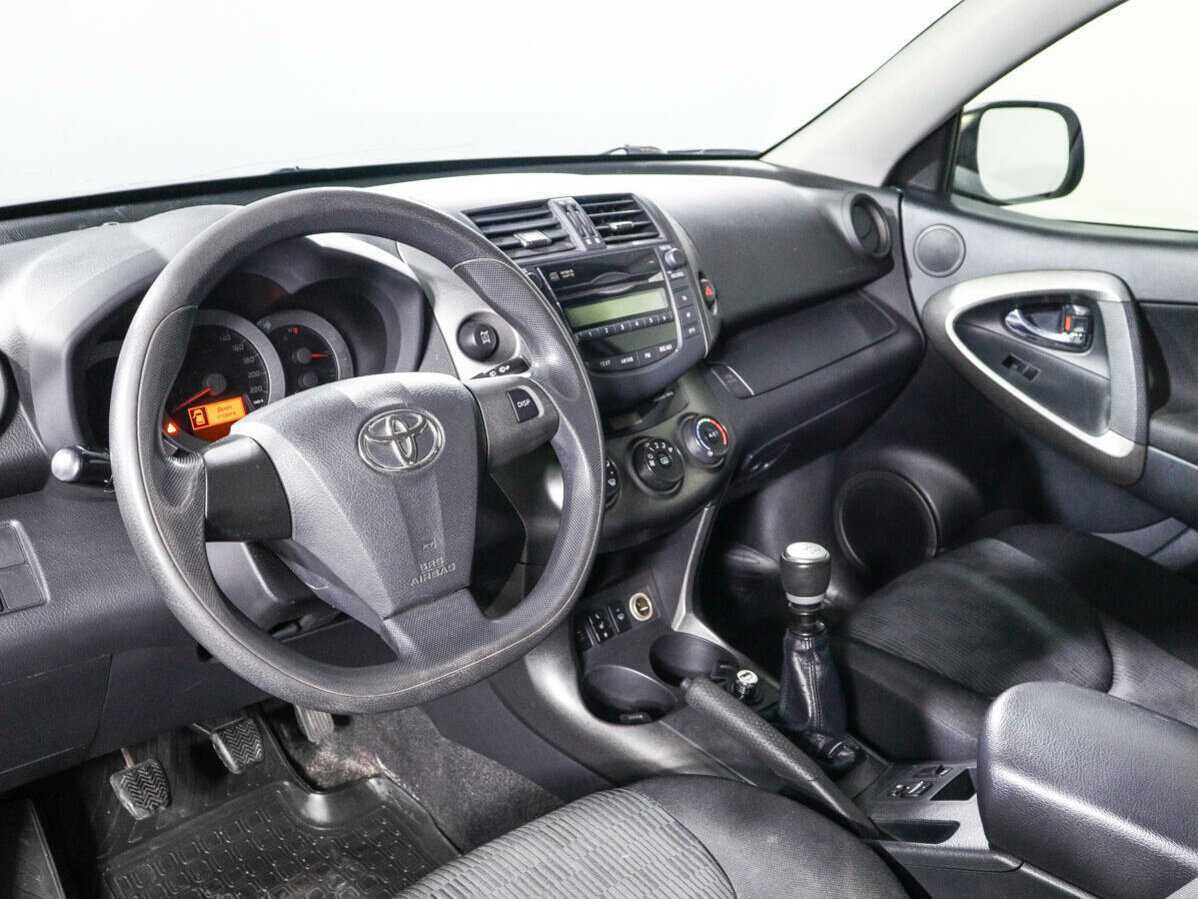 Toyota RAV4 2012 года с пробегом. Фото: #10
