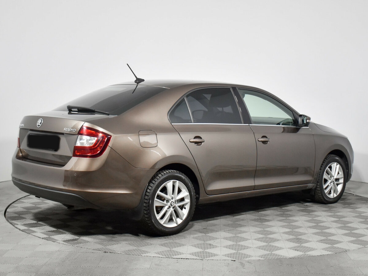 Skoda Rapid 2018 года с пробегом. Фото: #4