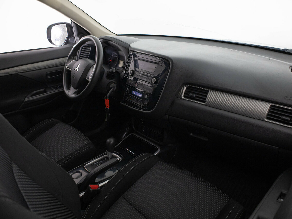 Mitsubishi Outlander 2018 года с пробегом. Фото: #11