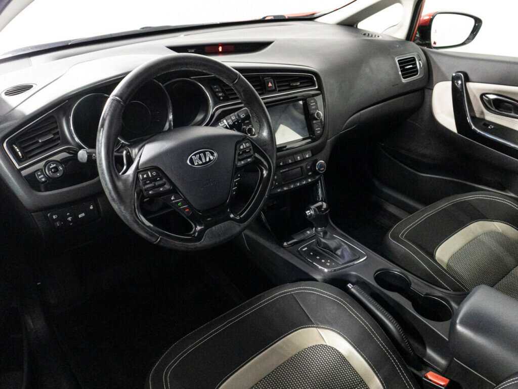 Kia Ceed 2015 года с пробегом. Фото: #10