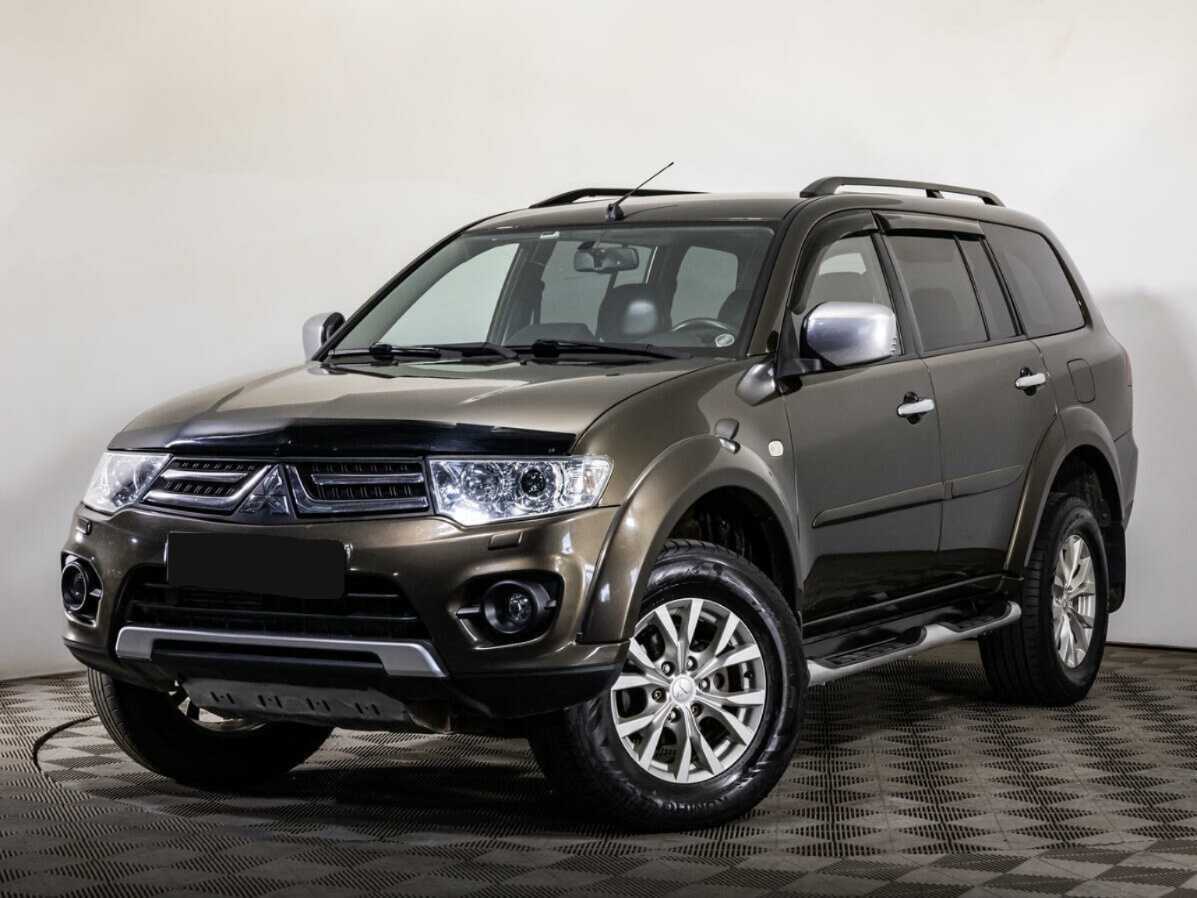 Mitsubishi Pajero Sport 2015 года с пробегом. Фото: #0