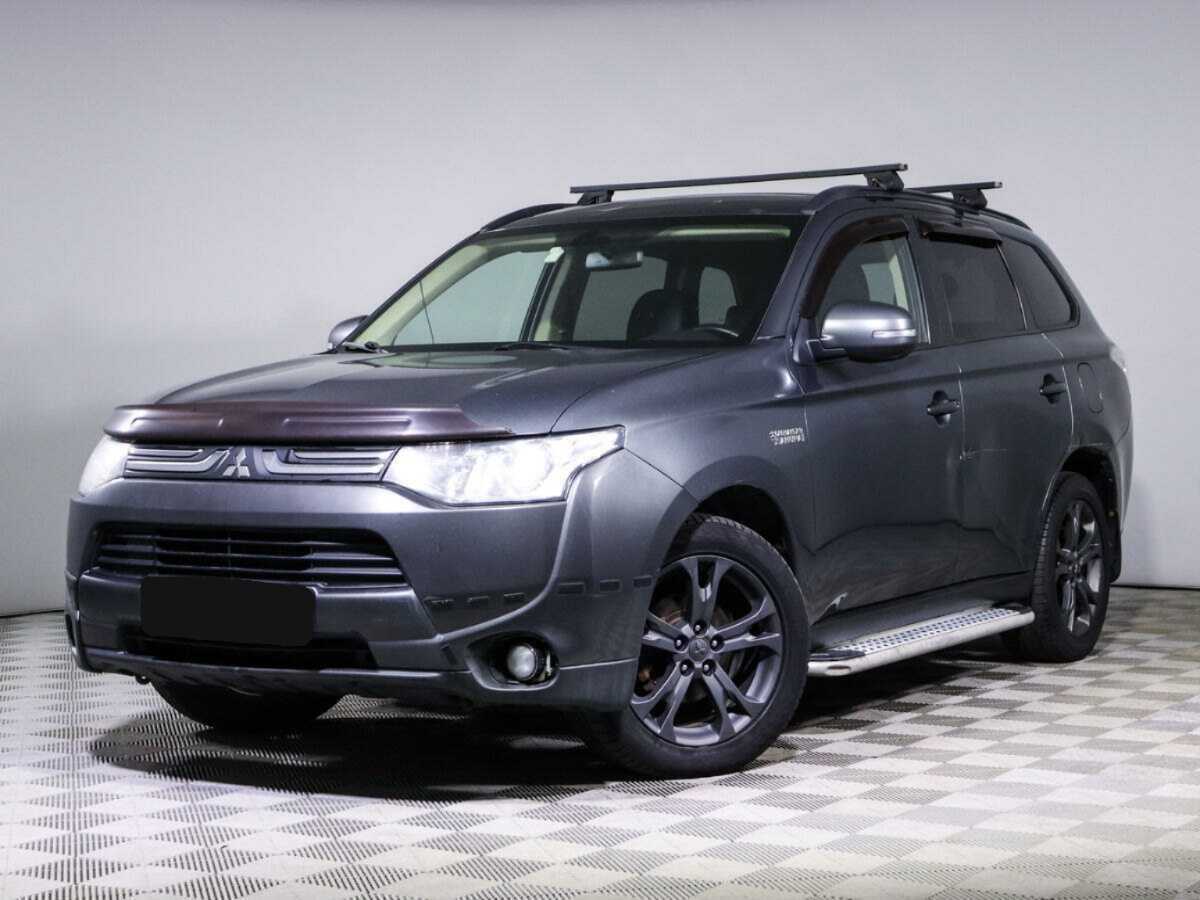 Mitsubishi Outlander 2013 года с пробегом. Посмотреть фото