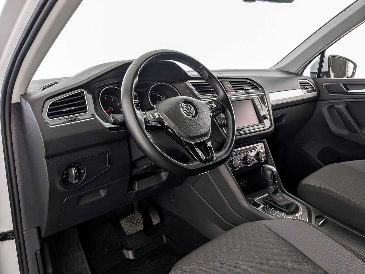 Volkswagen Tiguan 2017 года с пробегом. Фото: #13