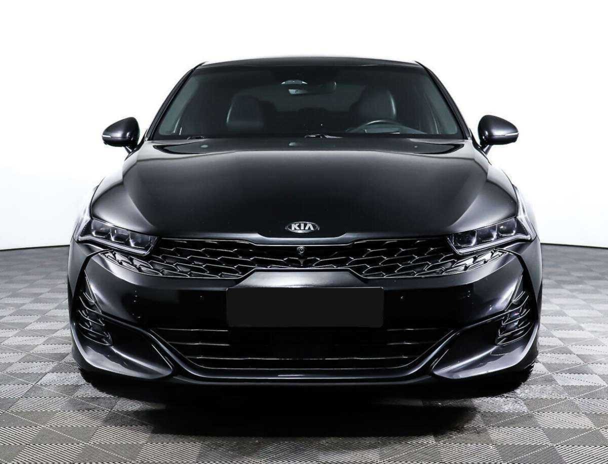 Kia K5 2021 года с пробегом. Фото: #1