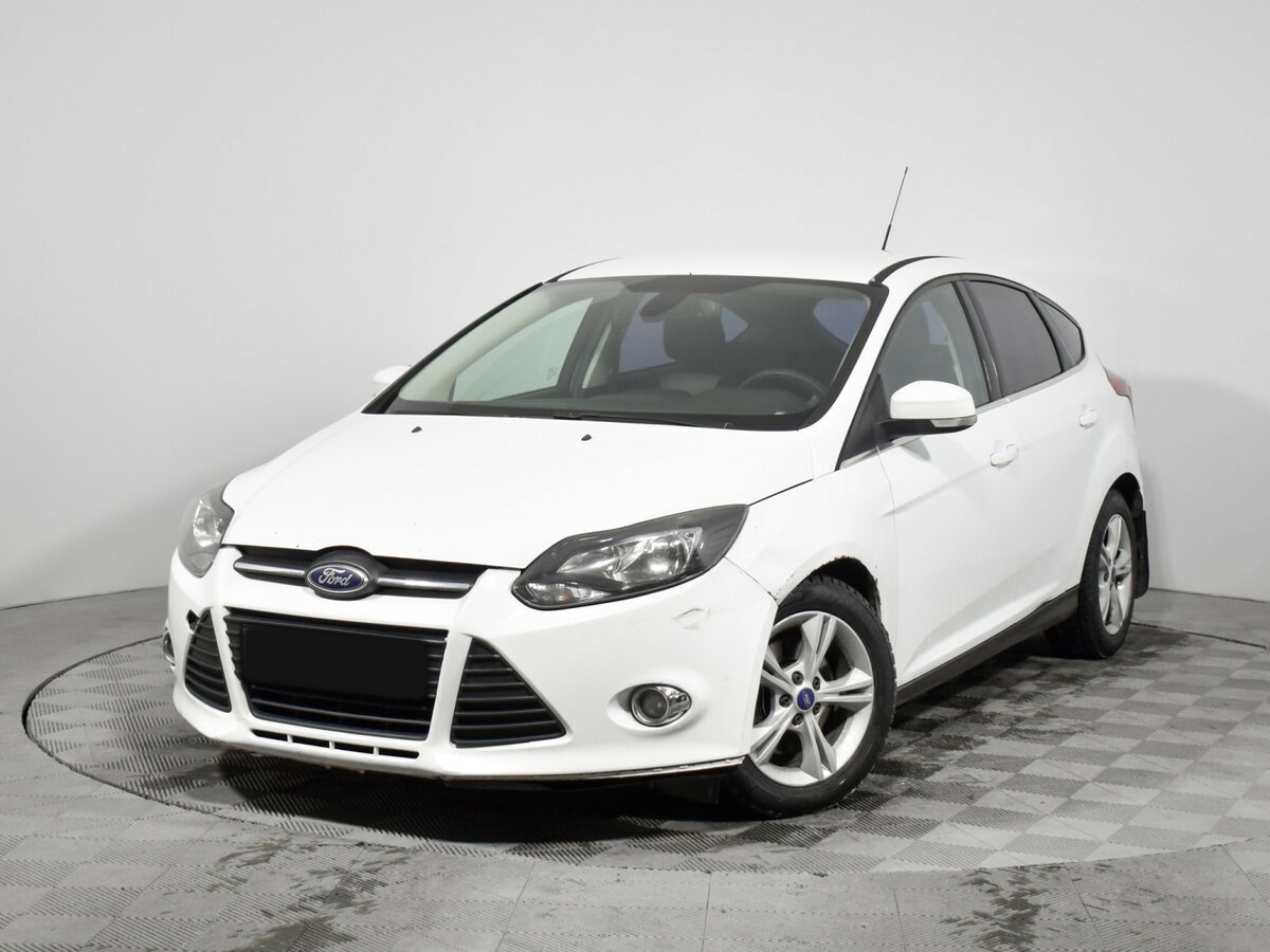 Ford Focus 2013 года с пробегом. Посмотреть фото