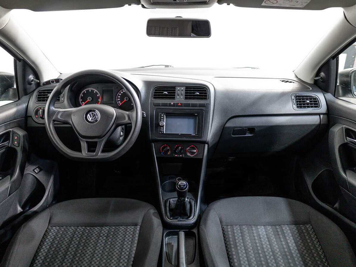 Volkswagen Polo 2015 года с пробегом. Фото: #8