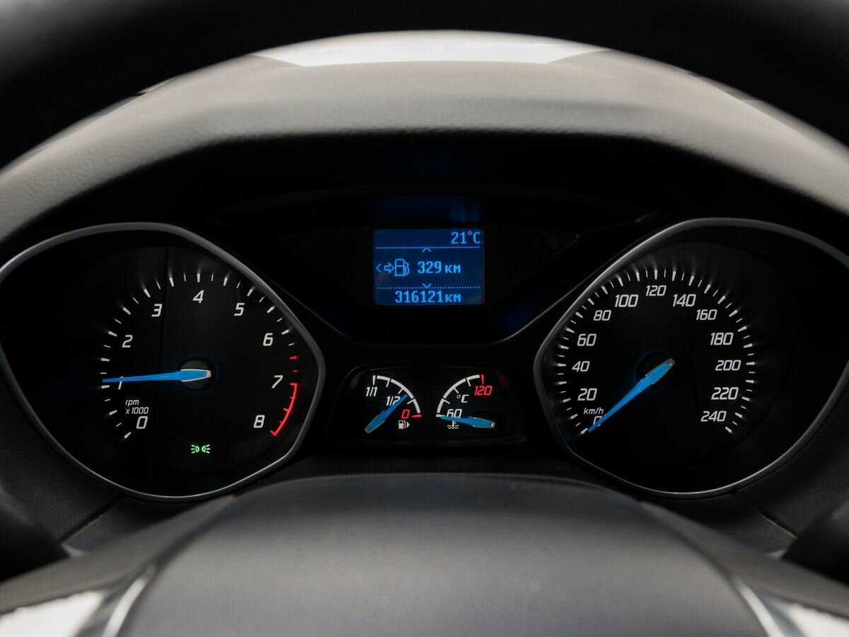 Ford Focus 2012 года с пробегом. Фото: #20