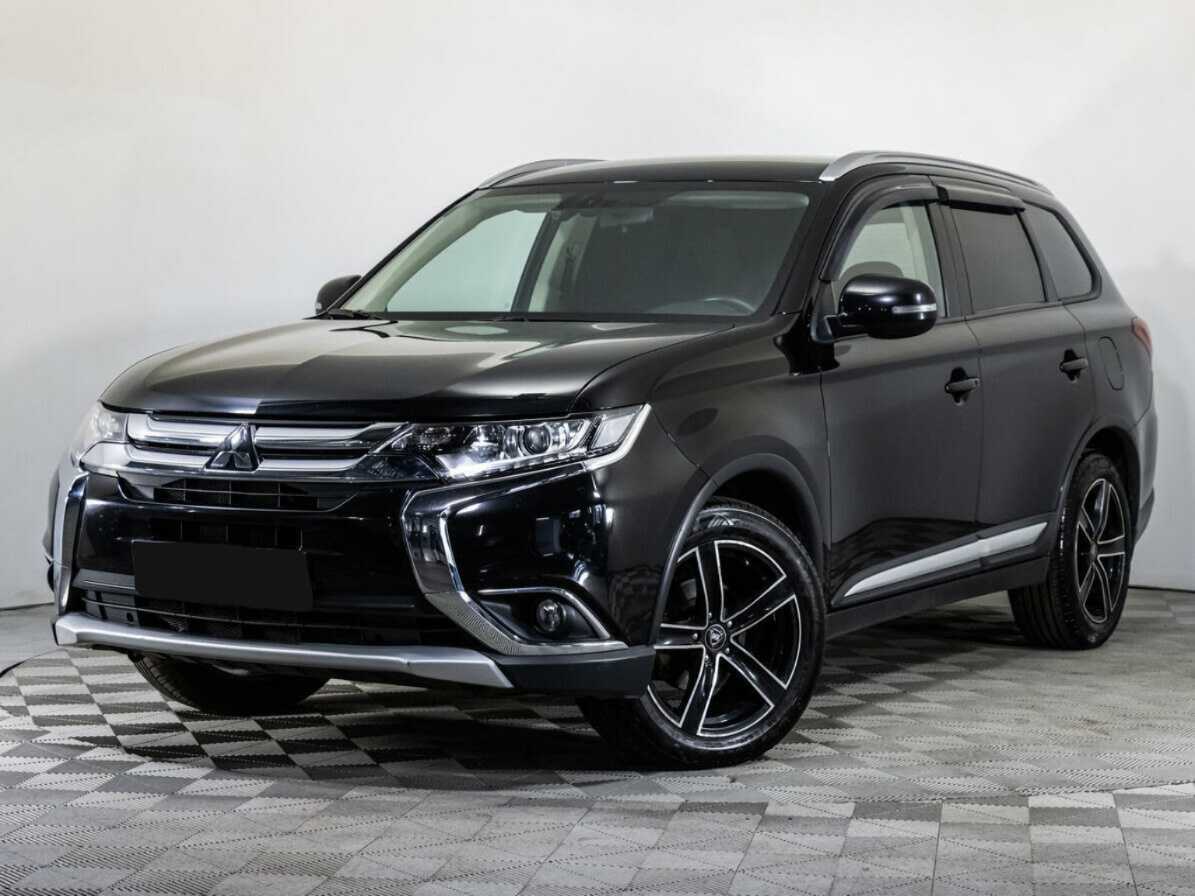Mitsubishi Outlander 2018 года с пробегом. Посмотреть фото