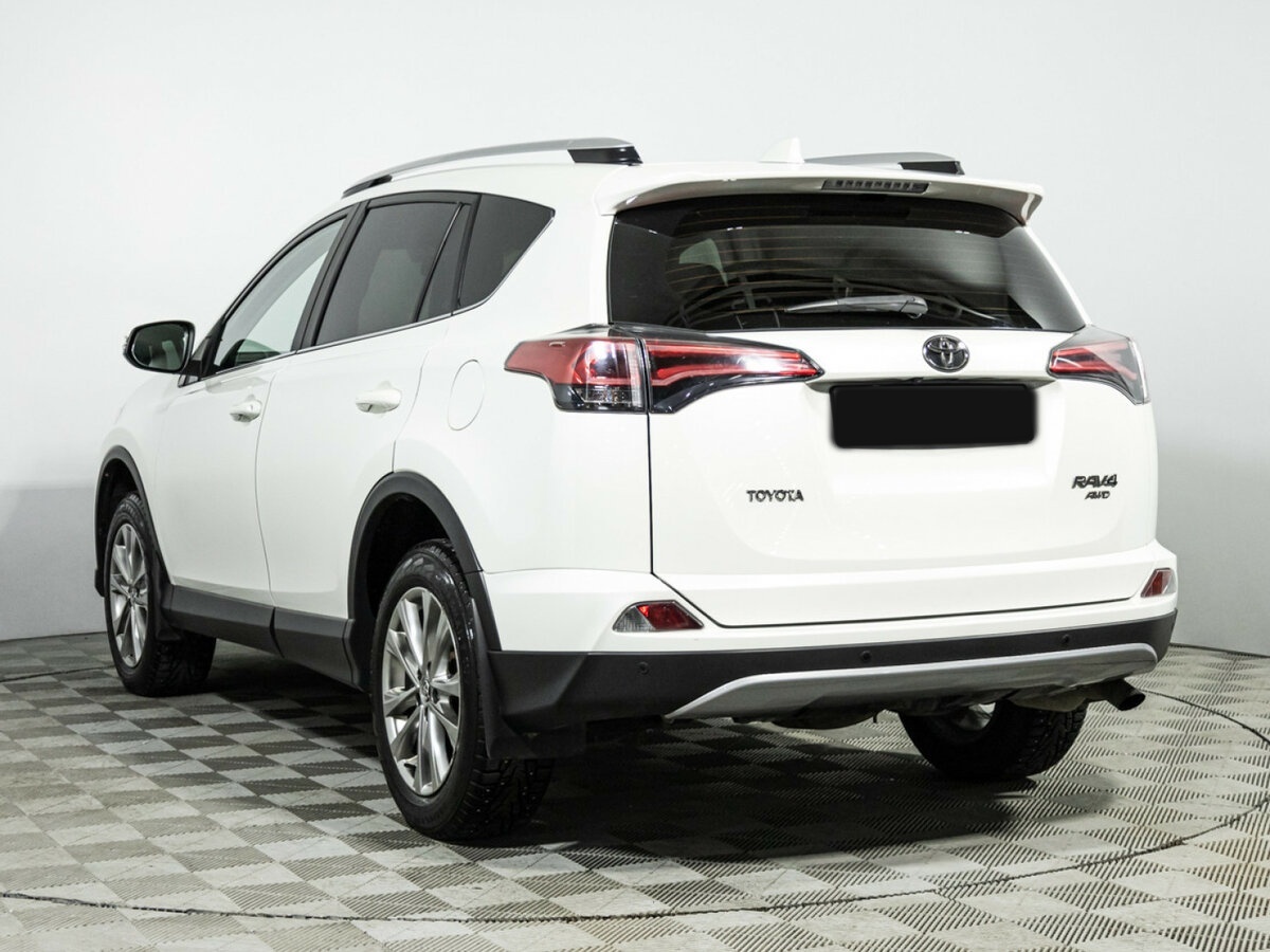 Toyota RAV4 2017 года с пробегом. Фото: #5