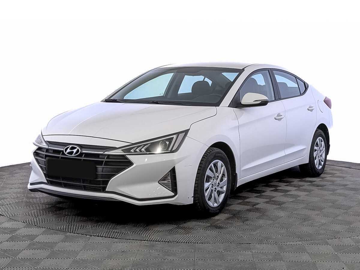 Hyundai Elantra 2019 года с пробегом. Посмотреть фото