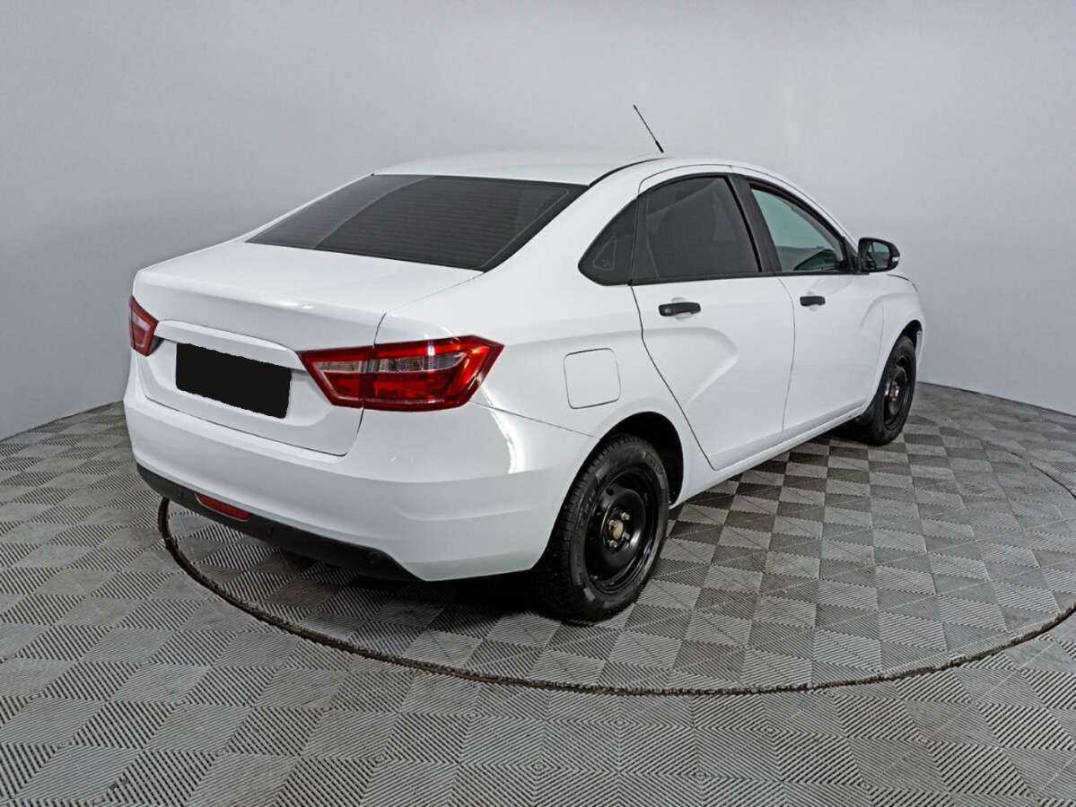 Lada (ВАЗ) Vesta 2021 года с пробегом. Фото: #4