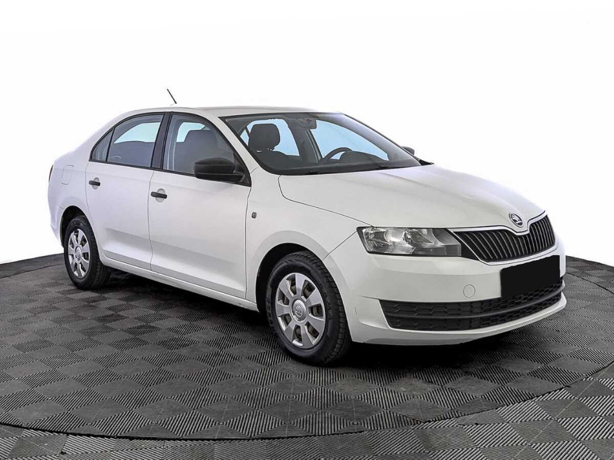 Skoda Rapid 2017 года с пробегом. Фото: #2
