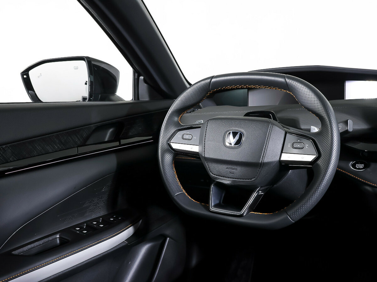 Changan UNI-V 2023 года с пробегом. Фото: #15