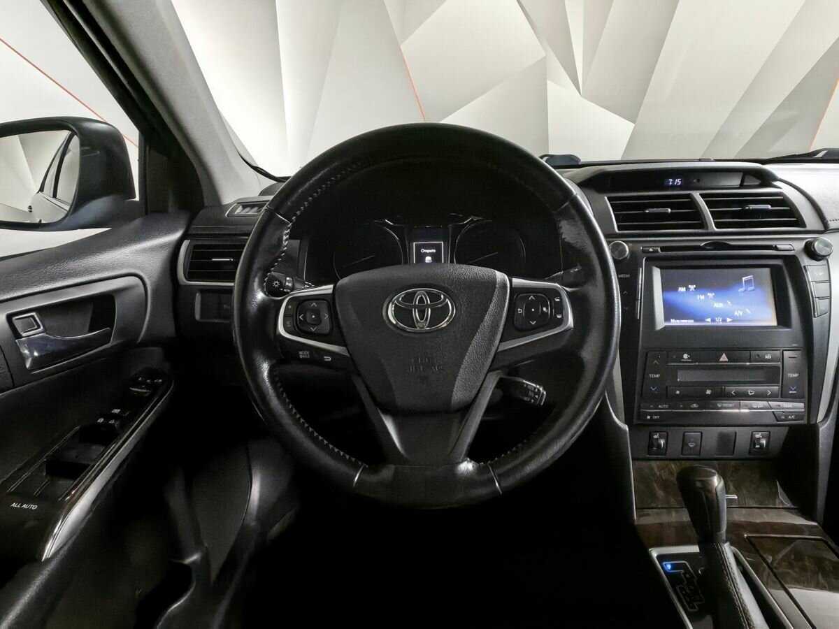 Toyota Camry 2015 года с пробегом. Фото: #14