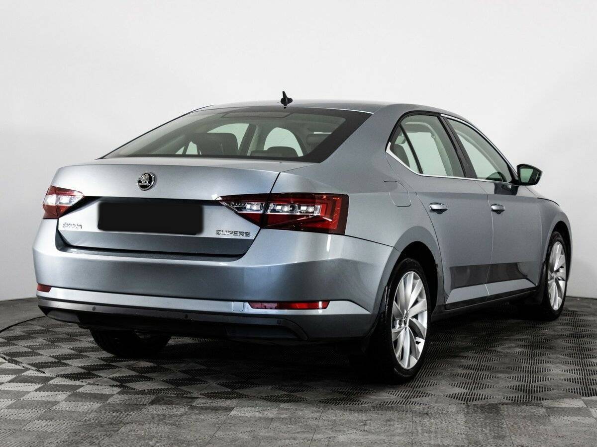 Skoda Superb 2017 года с пробегом. Фото: #4