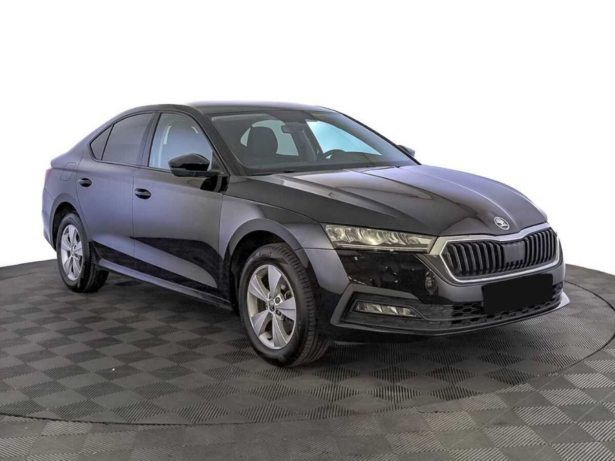 Skoda Octavia 2021 года с пробегом. Фото: #2