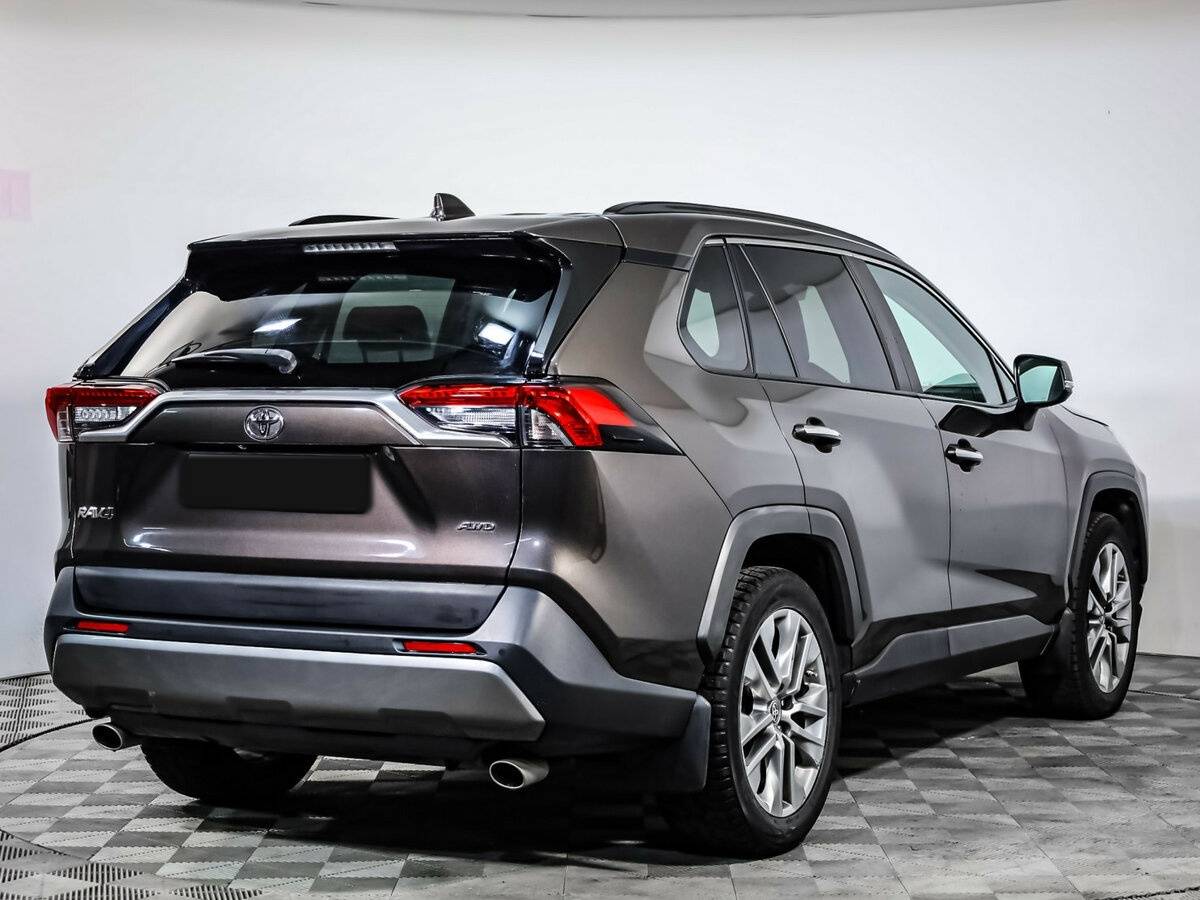 Toyota RAV4 2019 года с пробегом. Фото: #4